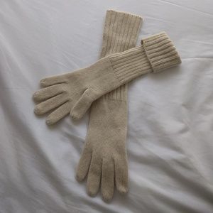 Cream cashmere gloves